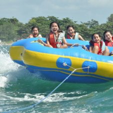 donat-boat-anyer