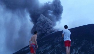 trip-krakatau