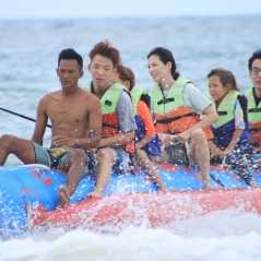 Banana Boat Pantai Anyer